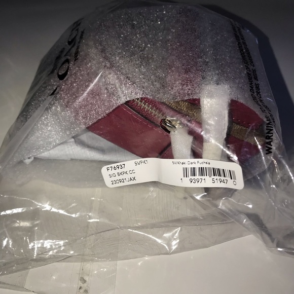 Coach 👛 Mini Backpack keychain bag charm - Picture 9 of 10